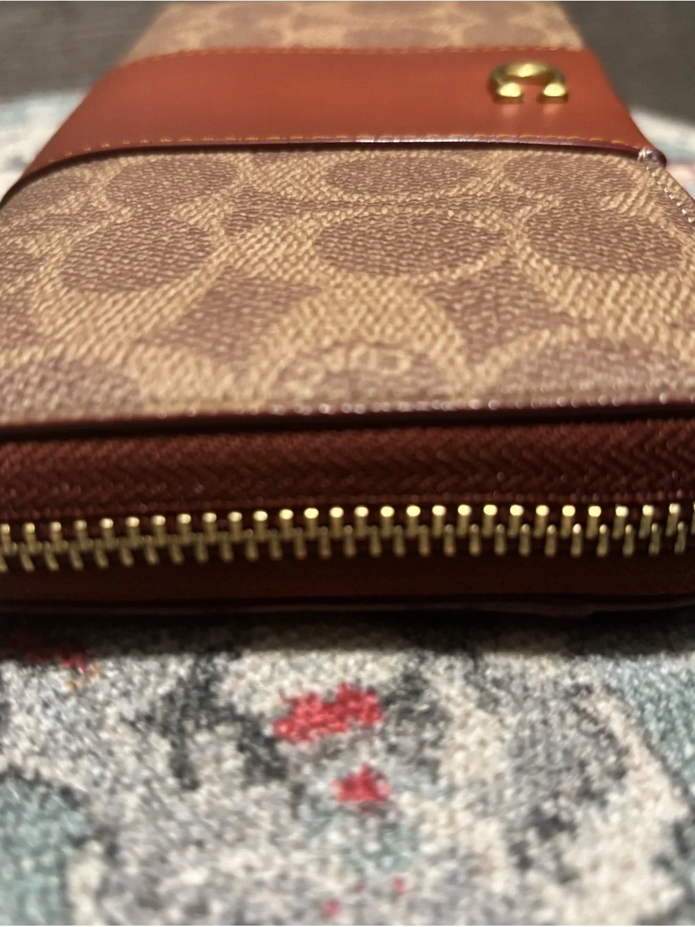 Coach Essential Accordion Zip Wallet